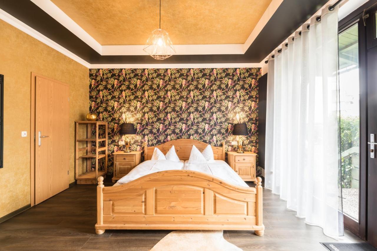 Engel Hotel Grill Bar Niedernhausen Dış mekan fotoğraf